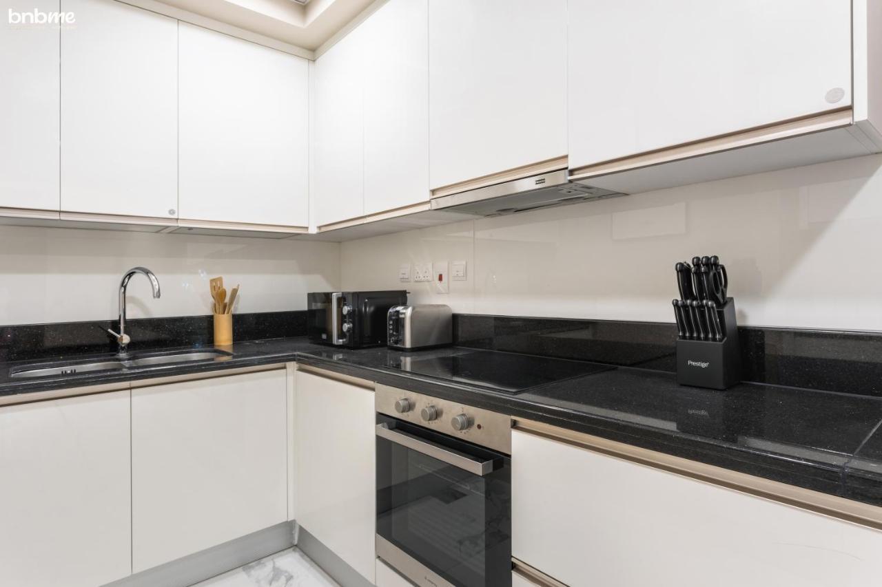 Bnbmehomes - Luxury 2B Apt - Al Habtoor - Amna Tower - 5044 Dubai Eksteriør billede